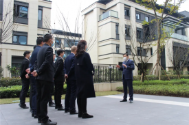 新思路裝飾‖工地巡查◇監(jiān)管到位，質(zhì)量爭(zhēng)先